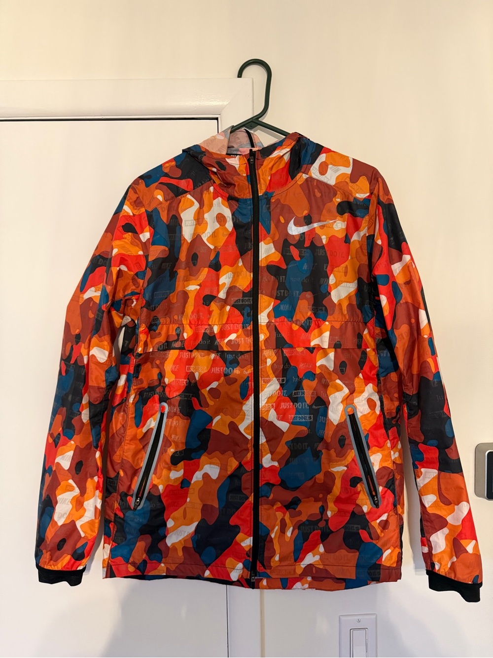 Nike Red Orange Blue Camo Hooded Windbreaker